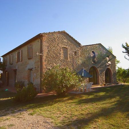 فيلا سان جيمينيانوفي Agriturismo Le Volpaie المظهر الخارجي الصورة