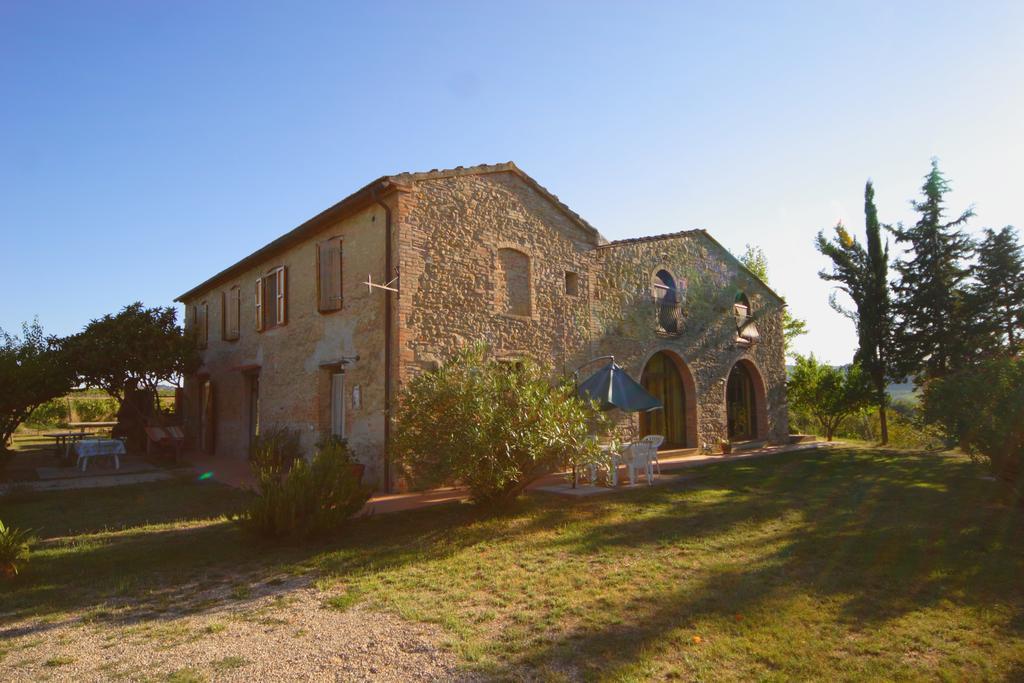 فيلا سان جيمينيانوفي Agriturismo Le Volpaie المظهر الخارجي الصورة